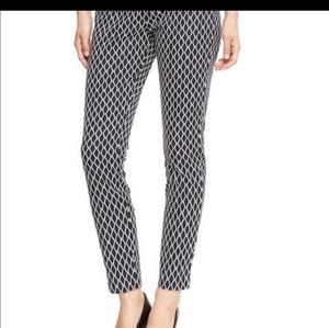 GAP • Slim City Cropped Pants